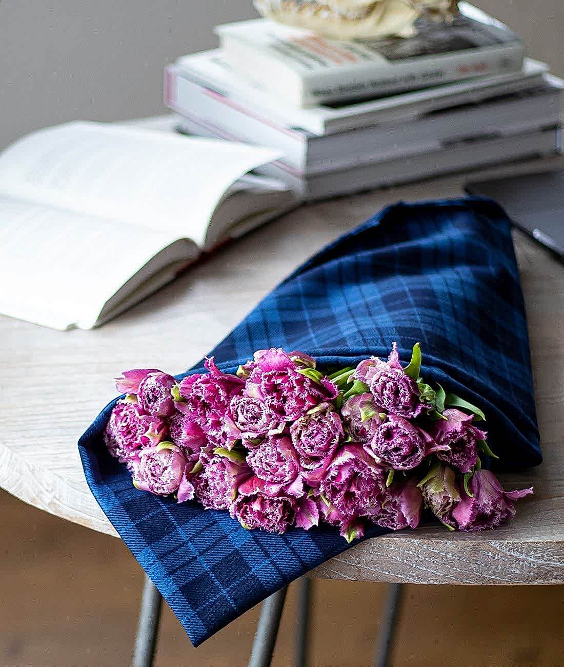 Wrap It Up: Creative (and Eco-Friendly) Ways to Dress Up Your DIY Flower Bouquets thumbnail